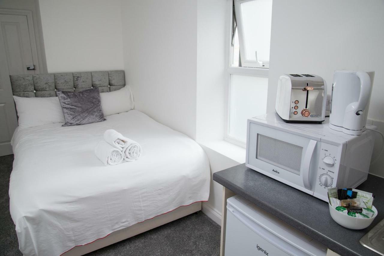Tlk Apartments & Hotel - Бекенхам Екстериор снимка